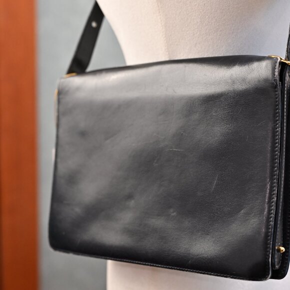 BALLY Authenitic Navy Cross Body - Picture 7 of 8